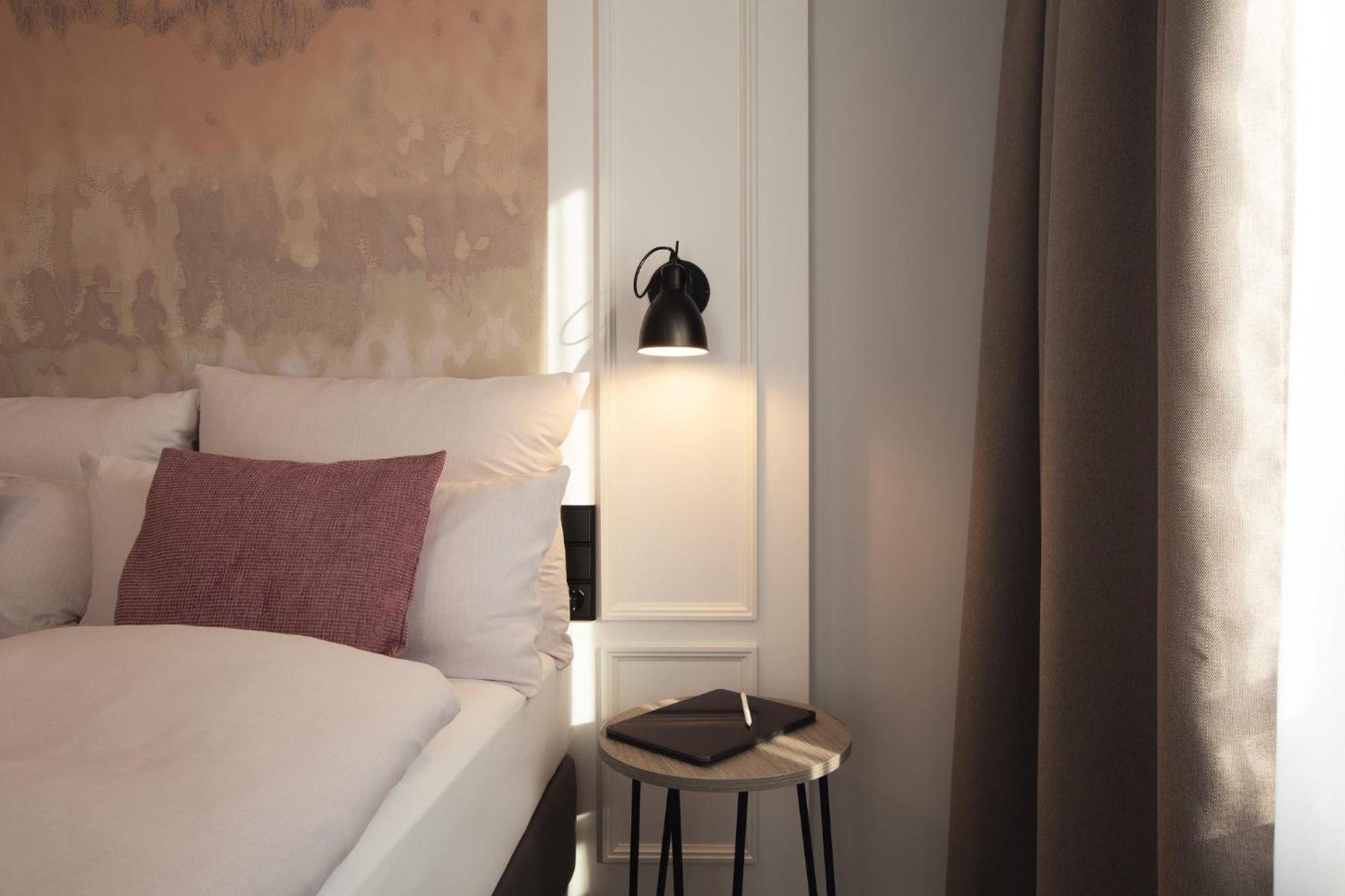 Yggotel Ravn Hotel 3*