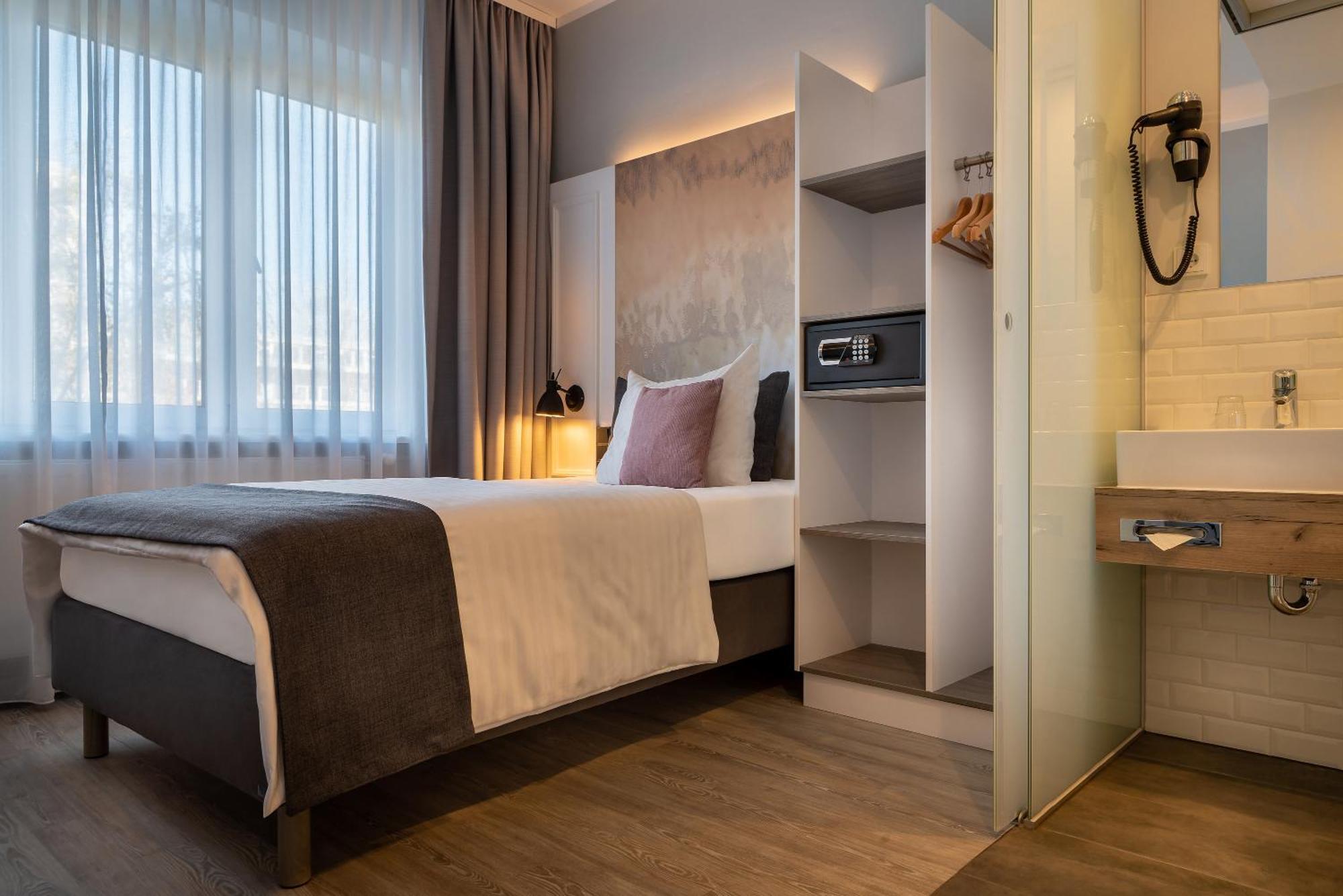 Yggotel Ravn Hotel